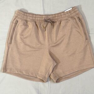 NWT Men’s Asher Short 90° light Brown Size XL